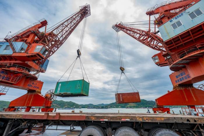 图片-防晒清凉用品海外热卖 中国跨境电商掘金“夏日经济”(1)